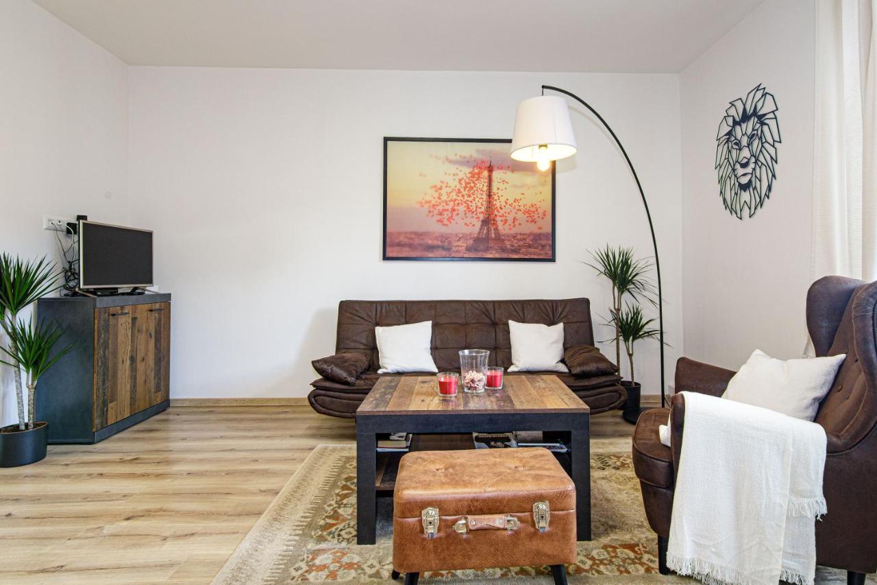 Apartment Hotel Stud Mb اوسترافا المظهر الخارجي الصورة