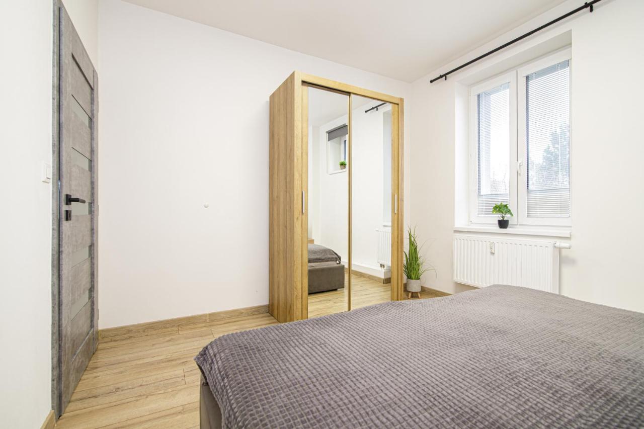 Apartment Hotel Stud Mb اوسترافا المظهر الخارجي الصورة
