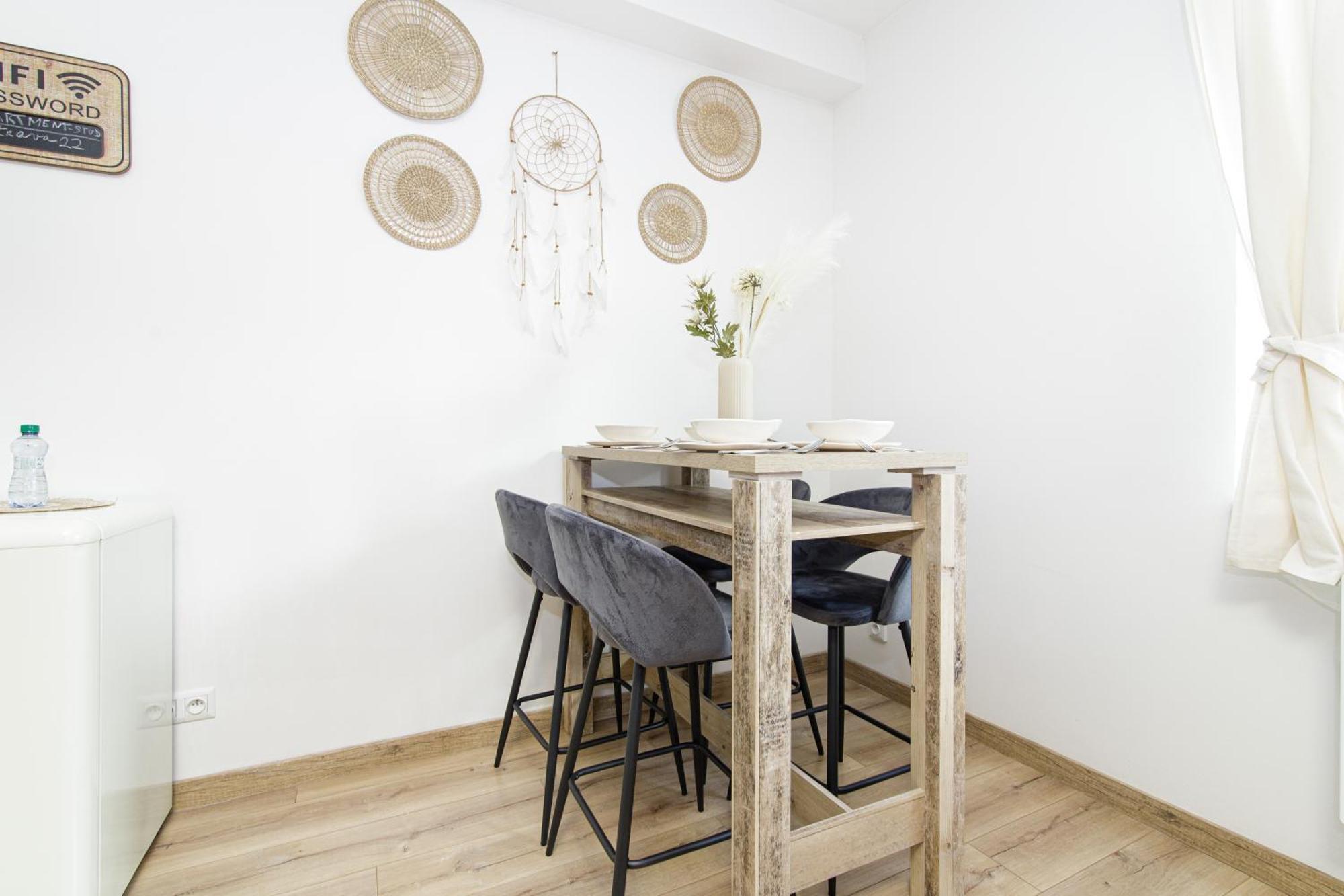Apartment Hotel Stud Mb اوسترافا المظهر الخارجي الصورة
