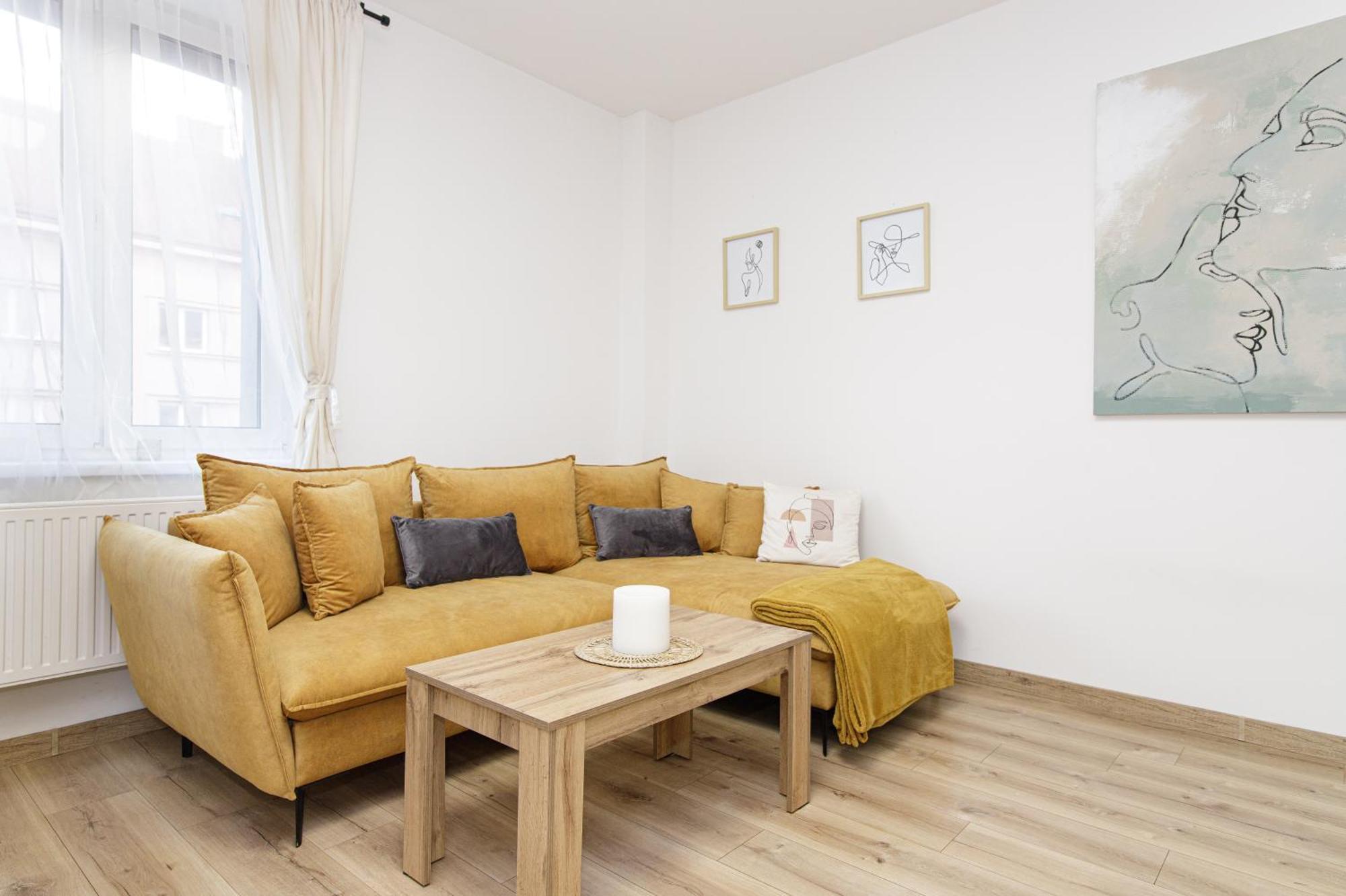 Apartment Hotel Stud Mb اوسترافا المظهر الخارجي الصورة